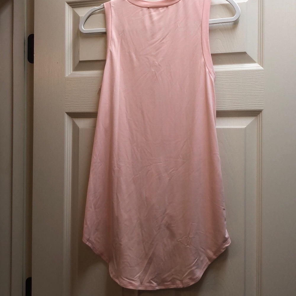 Blush sleeveless top - Picture 2 of 2